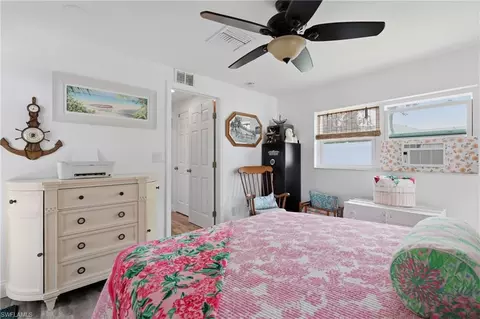 Bedroom - 1447 Shadowlawn Dr, Naples, FL 34104 photo 4 of 4
