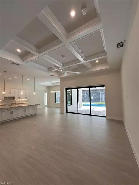 382 39th Ave NE, Naples, FL 34120 photo 5