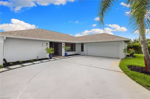 Exterior - 433 Golfview Dr, Naples, FL 34110 photo 4 of 13
