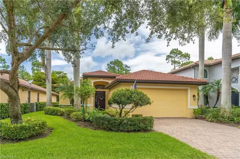 7807 Bucks Run Dr, Naples, FL 34120