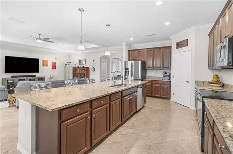 Kitchen - 19804 Beverly Park Rd, Estero, FL 33928 photo 4 of 6