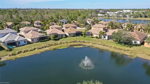 View/Area - 1419 Serrano Cir, Naples, FL 34105 photo 7 of 8