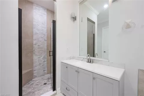 Bath - 1419 Serrano Cir, Naples, FL 34105 photo 2 of 4