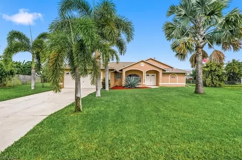1702 SE 11th Ave, Cape Coral, FL 33990