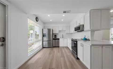 Kitchen - 195 Peppermint Ln #2, Naples, FL 34112 photo 1 of 2