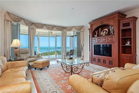 7117 Pelican Bay Blvd #1905, Naples, FL 34108