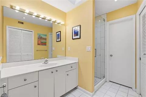 Bath - 175 Forest Lakes Blvd #175, Naples, FL 34105 photo 1 of 3