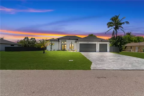 329 SW 26th Pl, Cape Coral, FL 33991