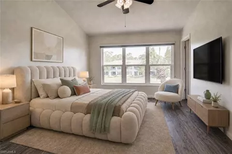 Bedroom - 904 Hampton Cir, Naples, FL 34105 photo 2 of 5