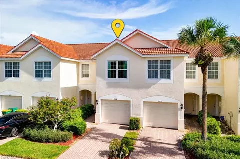 Exterior - 904 Hampton Cir, Naples, FL 34105 photo 2 of 9