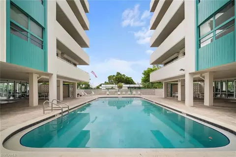 4807 Sunset Ct #405, Cape Coral, FL 33904