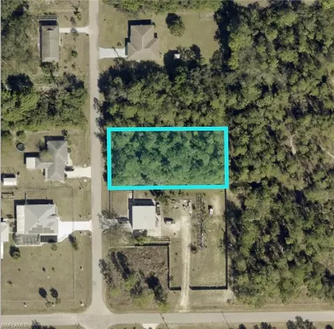 1304 Robert Ave, Lehigh Acres, FL 33972