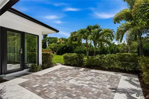 Exterior - 664 Pompano Dr, Naples, FL 34110 photo 4 of 15