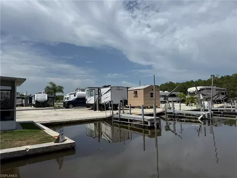 675 Copeland Ave S, Everglades City, FL 34139
