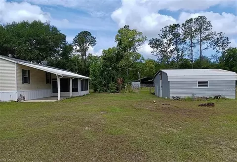 17749 SE 156th Place Rd, Weirsdale, FL 32195