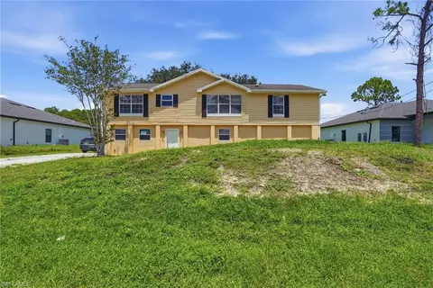 2216 Leda Ave S, Lehigh Acres, FL 33973
