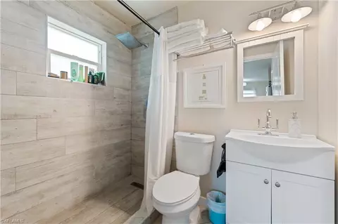 Bath - 3365 Estey Ave, Naples, FL 34104 photo 2 of 2