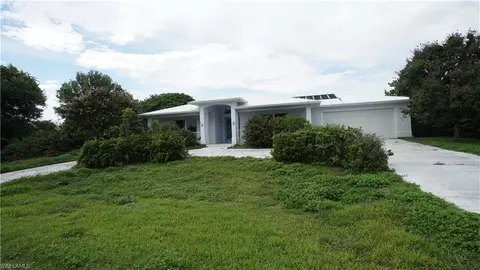 1629 NE 27th St, Cape Coral, FL 33909