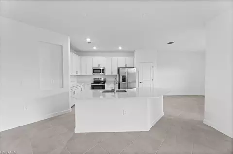 Kitchen - 1611 Double Eagle Trl, Naples, FL 34120 photo 2 of 5