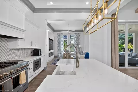 Kitchen - 3245 Cullowee Ln, Naples, FL 34114 photo 4 of 4