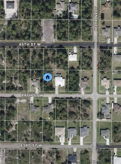 3006 44th St W, Lehigh Acres, FL 33971