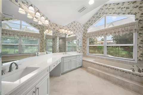Bath - 54 Grey Wing Pt, Naples, FL 34113 photo 2 of 10