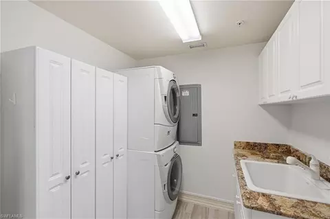 Other - 60 Seagate Dr #806, Naples, FL 34103 photo 2 of 9