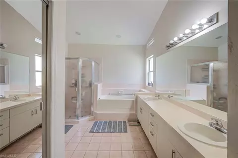 Bath - 6630 Middlesex Pl, Naples, FL 34104 photo 1 of 3