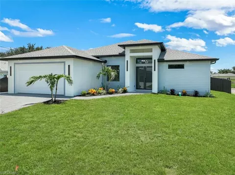 2214 NE 15th Ter, Cape Coral, FL 33909