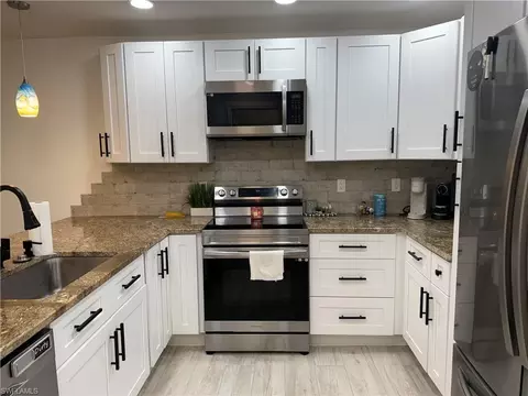 6320 Royal Woods Dr, Fort Myers, FL 33908
