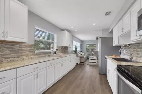 Kitchen - 862 95th Ave N, Naples, FL 34108 photo 4 of 4