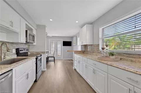 Kitchen - 862 95th Ave N, Naples, FL 34108 photo 2 of 4