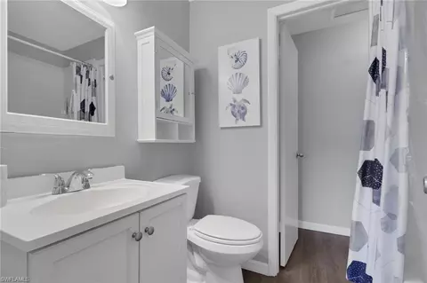 Bath - 862 95th Ave N, Naples, FL 34108 photo 2 of 4