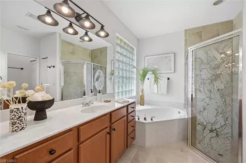 Bath - 1892 Par Dr, Naples, FL 34120 photo 1 of 5