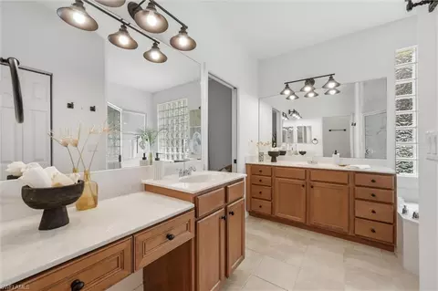 Bath - 1892 Par Dr, Naples, FL 34120 photo 2 of 5