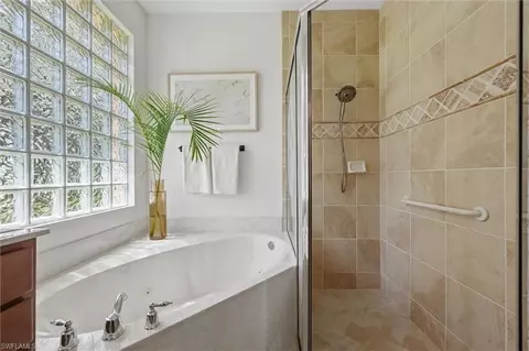 Bath - 1892 Par Dr, Naples, FL 34120 photo 3 of 5