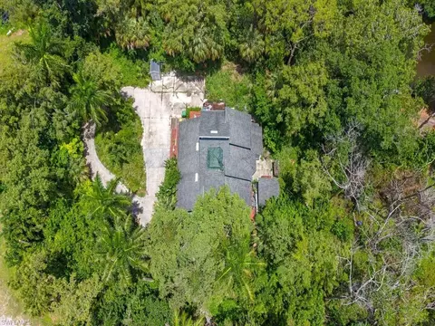 3400 Okeechobee St, Naples, FL 34112 photo 4