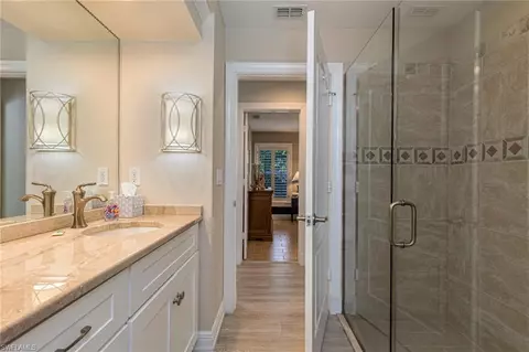 Bath - 656 Coldstream Ct, Naples, FL 34104 photo 4 of 4