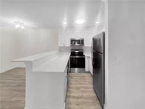Kitchen - 766 Central Ave #113, Naples, FL 34102 photo 1 of 4