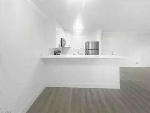 Living - 766 Central Ave #113, Naples, FL 34102 photo 5 of 9