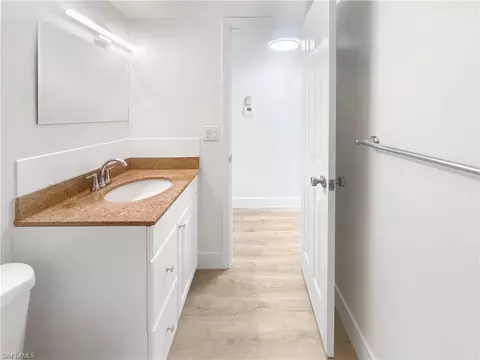 Bath - 766 Central Ave #113, Naples, FL 34102 photo 2 of 4