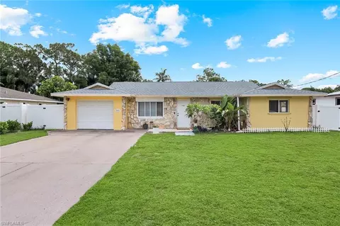 27051 Edgewood St, Bonita Springs, FL 34135