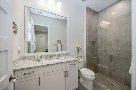Bath - 6386 Warwick Ave, Naples, FL 34113 photo 3 of 3