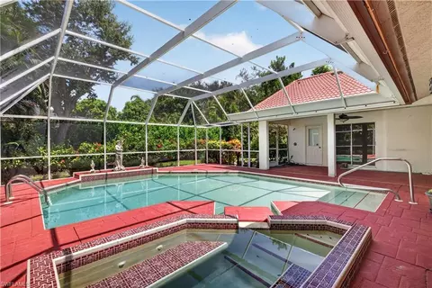 Exterior - 240 Stonegate Ct, Naples, FL 34119 photo 5 of 6