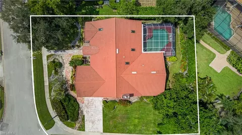 View/Area - 240 Stonegate Ct, Naples, FL 34119 photo 2 of 4