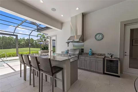 Kitchen - 6372 Burnham Rd, Naples, FL 34119 photo 4 of 5