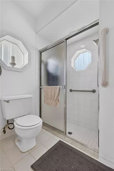 Bath - 5184 Harrogate Ct, Naples, FL 34112 photo 2 of 3