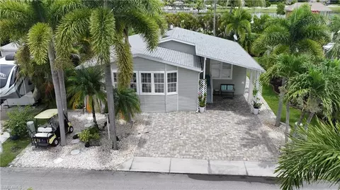 5575 Brightwood Dr #D105, Fort Myers, FL 33905
