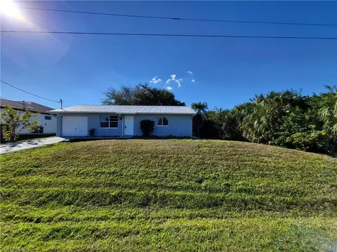 6143 Hester Ave, Fort Myers, FL 33905