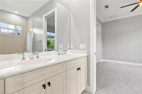 Bath - 5120 Post Oak Ln, Naples, FL 34105 photo 3 of 3